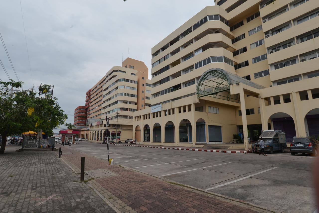 Albergue Cozy Loft Pattaya Exterior foto