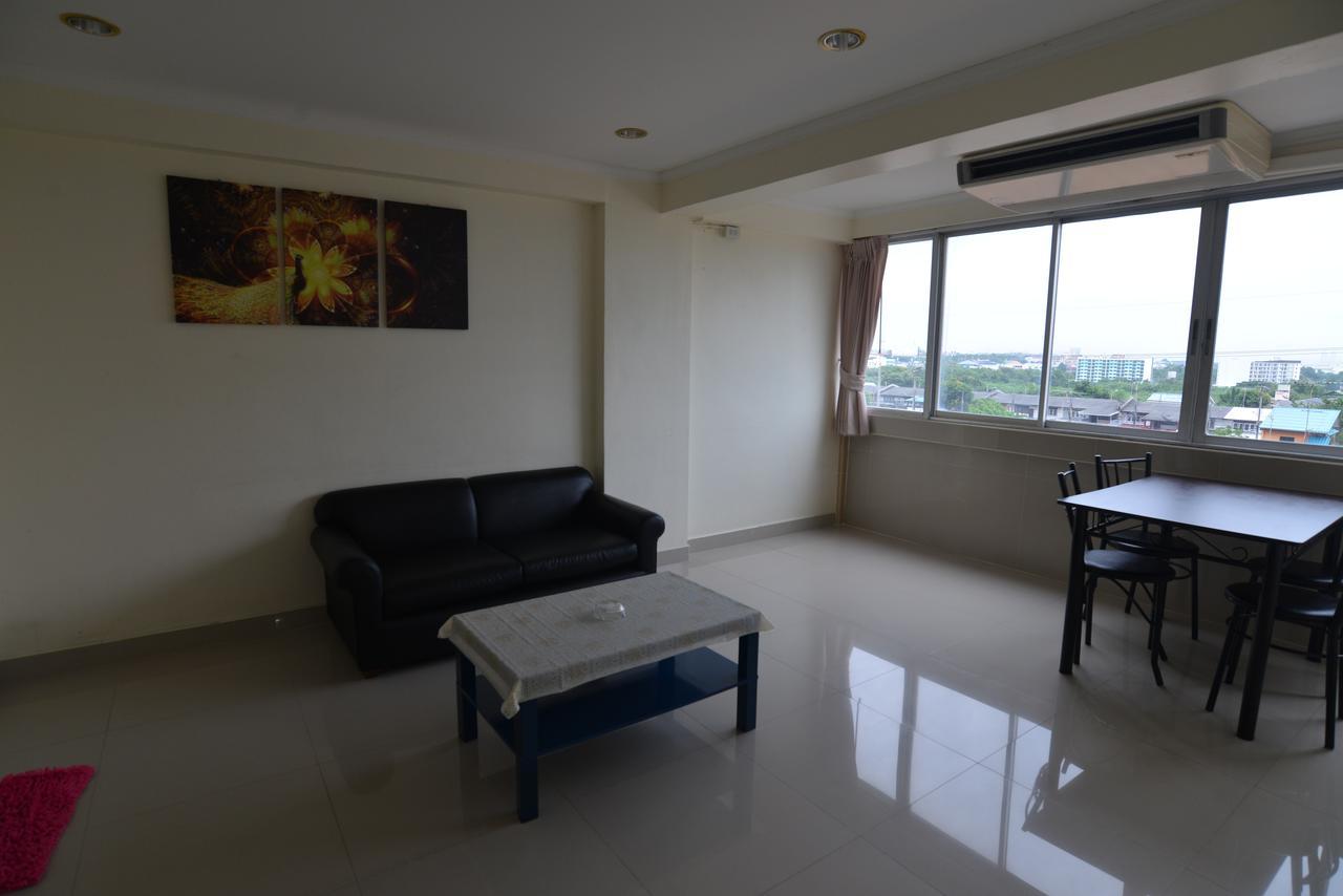 Albergue Cozy Loft Pattaya Exterior foto