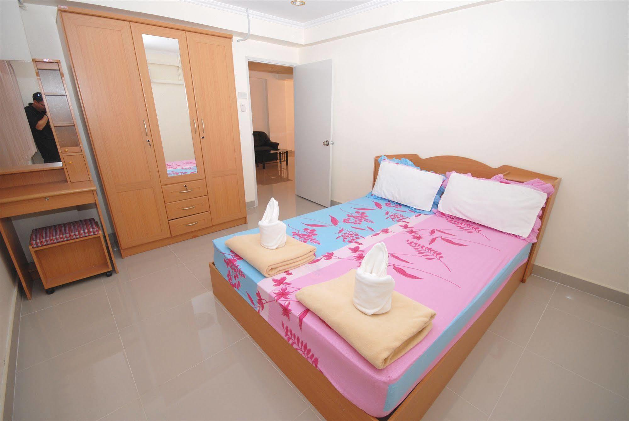 Albergue Cozy Loft Pattaya Exterior foto