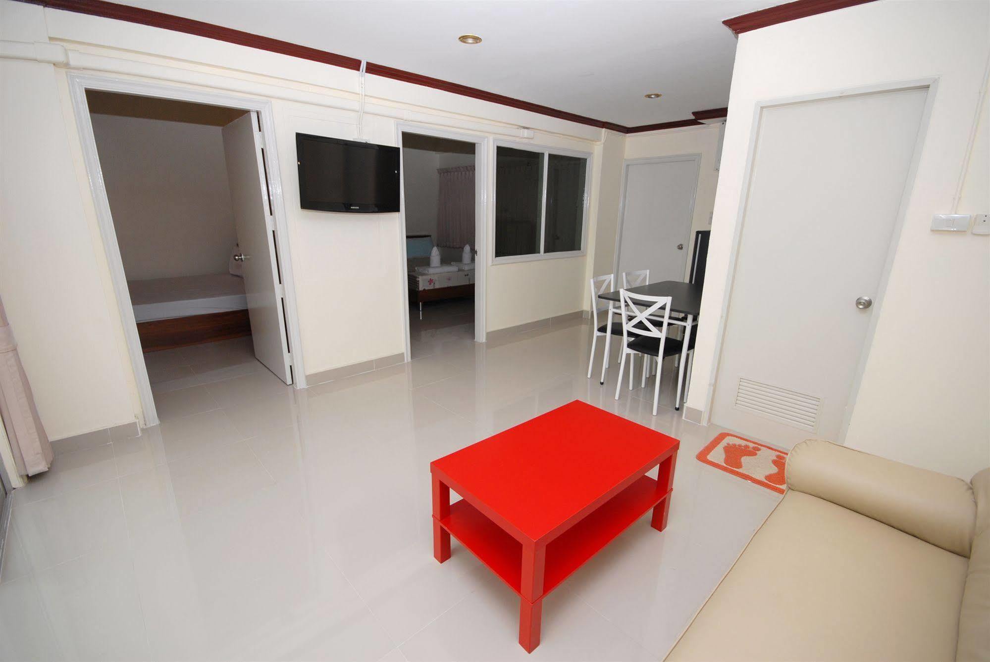 Albergue Cozy Loft Pattaya Exterior foto
